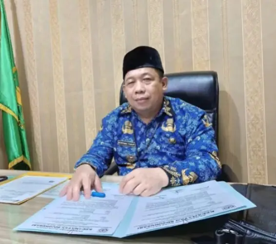 Camat Bojongsari Targetkan Bentuk Bank Sampah di Setiap RW