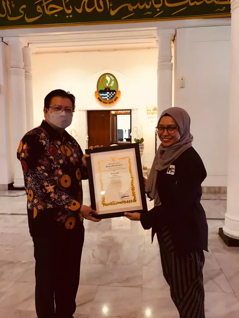 Wali Kota Depok Raih Penghargaan Tokoh Literasi Digital 2022