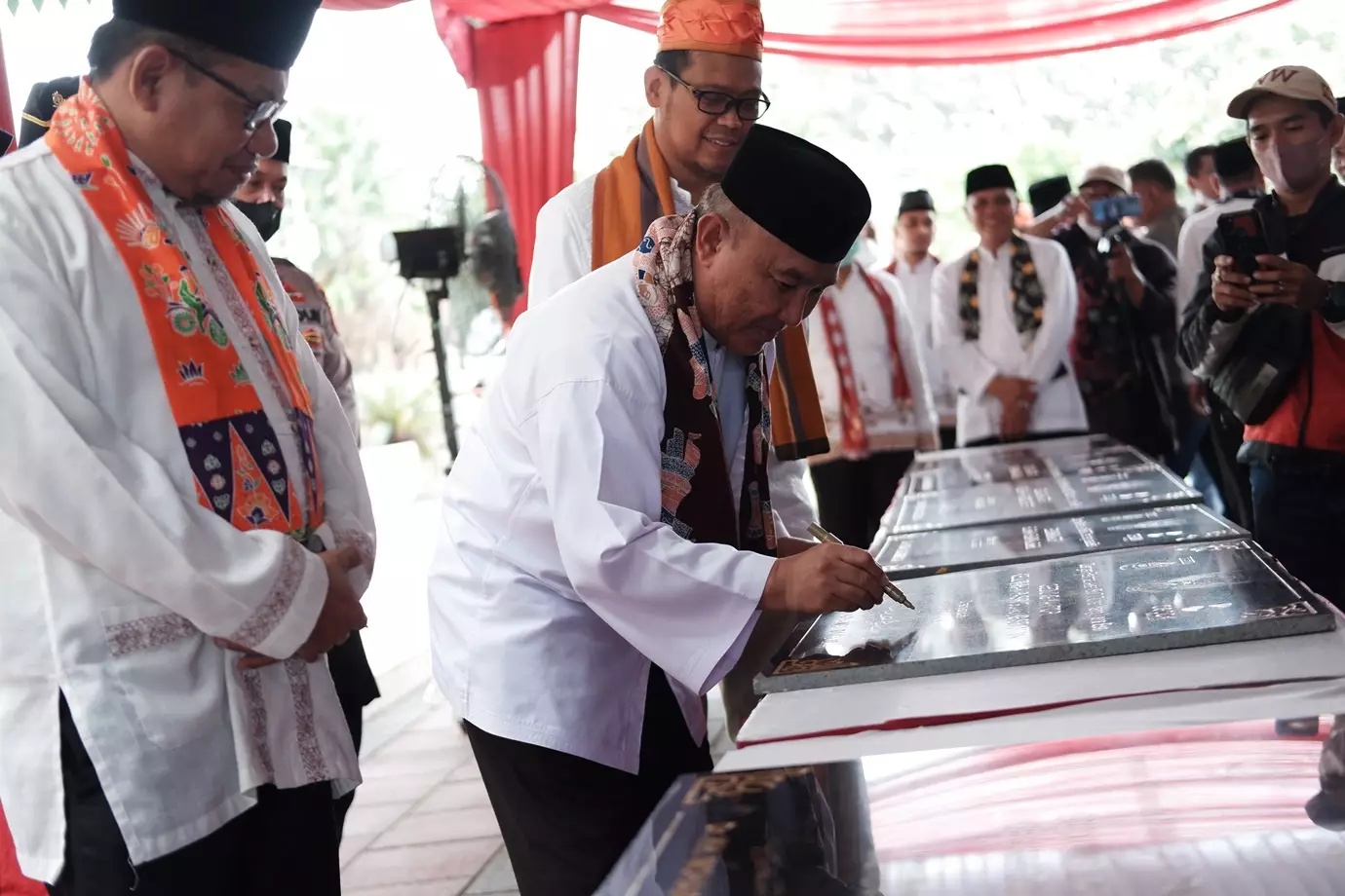 Wali Kota Resmikan 11 Gedung Pemerintahan yang Telah Direhabilitasi Tahun 2022