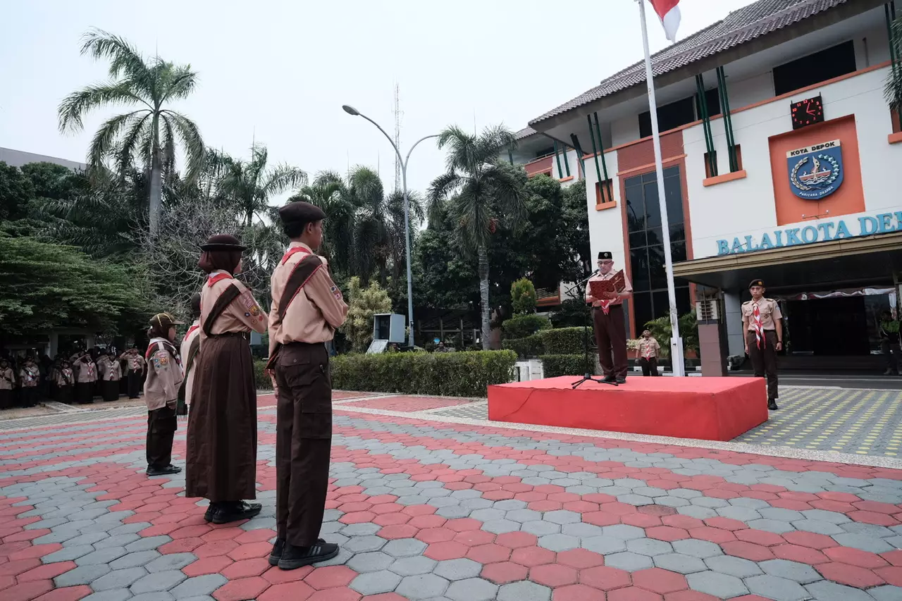 Ketua Mabicab Pramuka Kota Depok Lantik Ratusan Pramuka Garuda