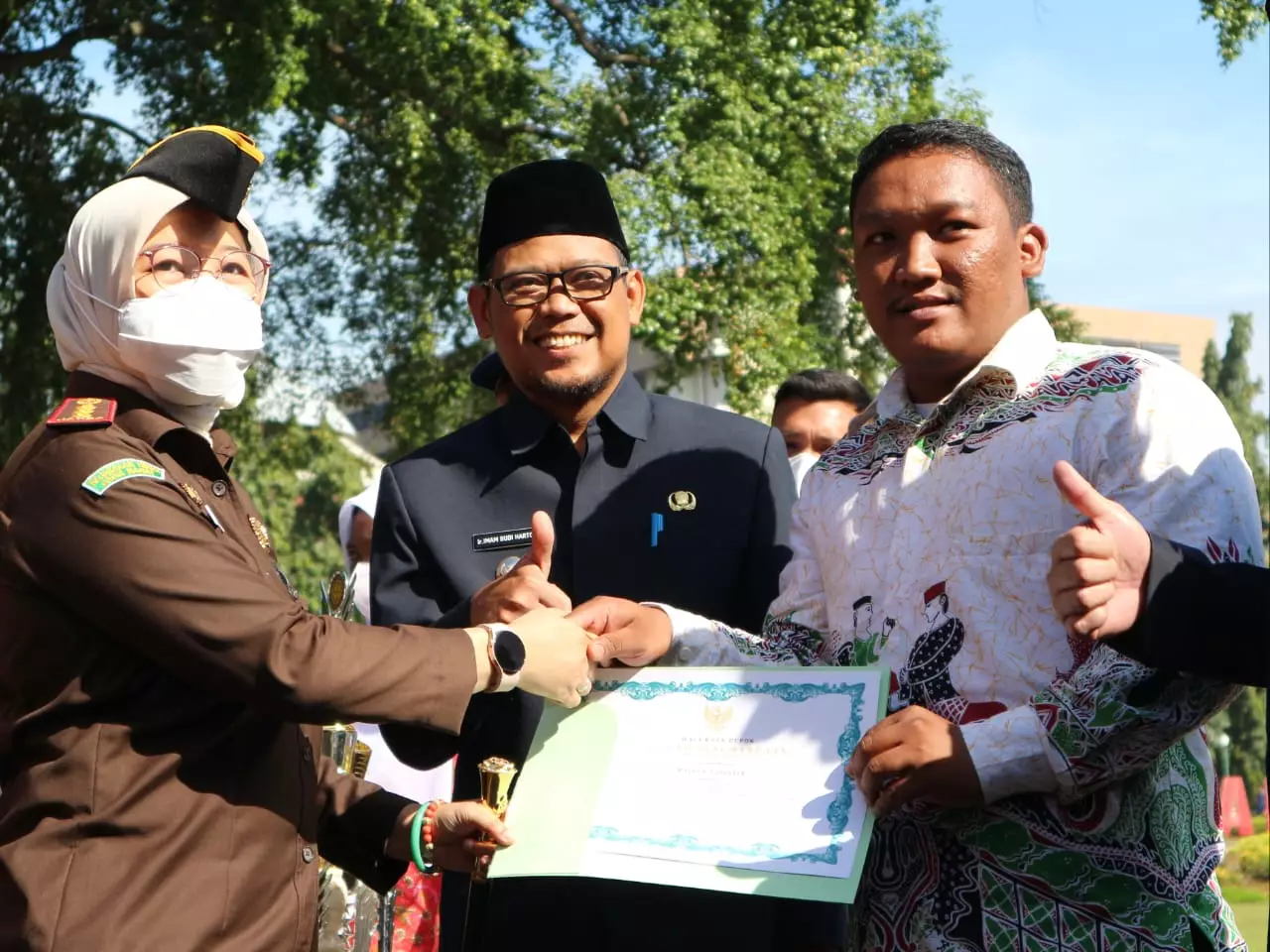 Bentuk TBM Kedaung, Badan Fattulah Dinobatkan Sebagai Pemuda Pelopor Bangsa