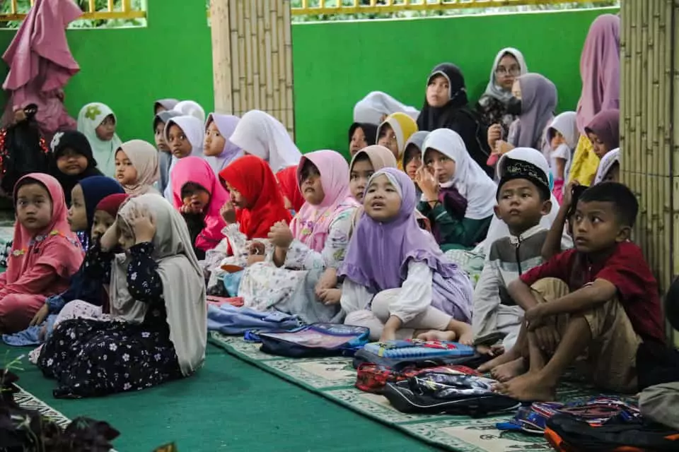 Dewan Kemakmuran Musala Assa'niyah Ratujaya Gelar Pesantren Kilat Ramadan