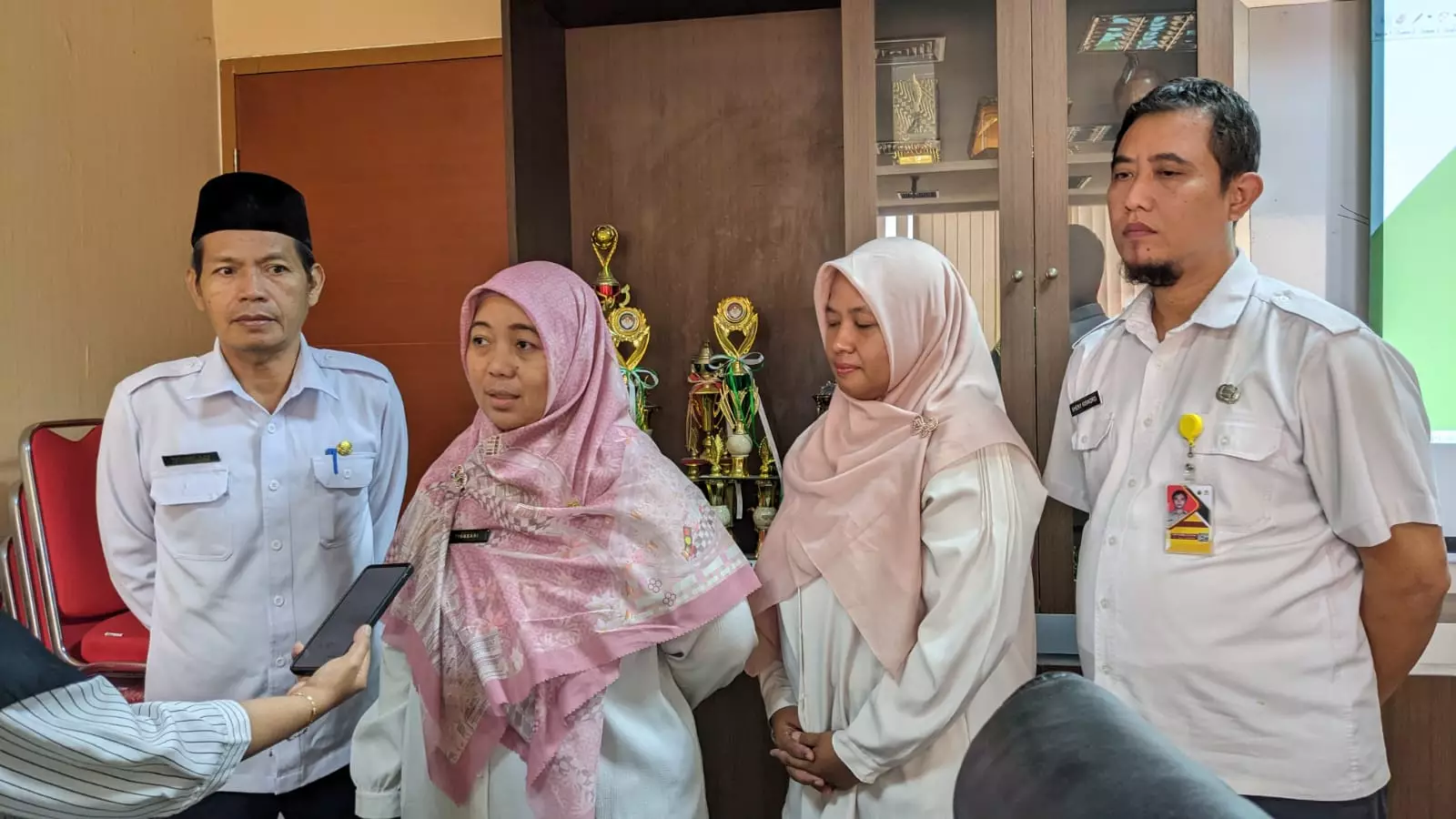 Kepala SMAN 10 Depok dan Komite Sekolah, Sambut Baik Rencana Pembangunan Kantor Kelurahan Curug