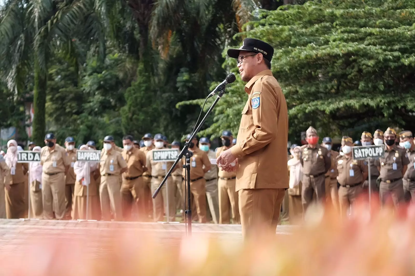 Dukung Para Pelaku WUB, Bang Imam Sampaikan Sejumlah Arahan Bagi ASN saat Apel