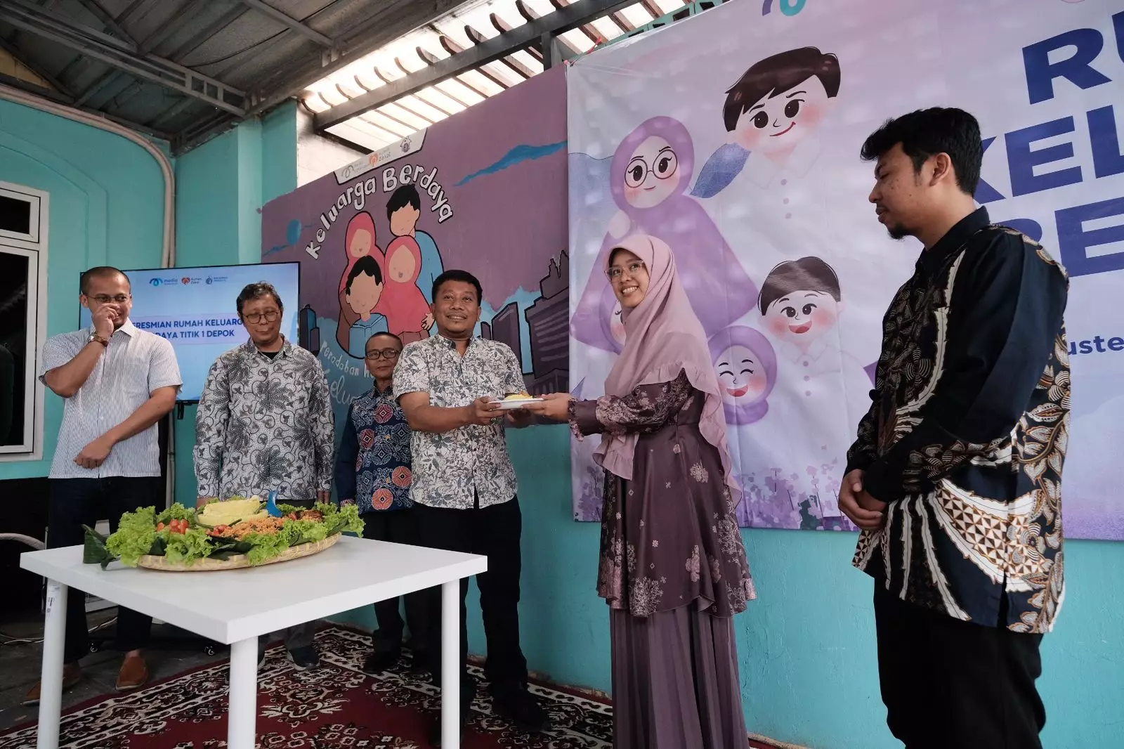 Media Kolaborasi Indonesia Launching Rumah Keluarga Berdaya di Kalimulya