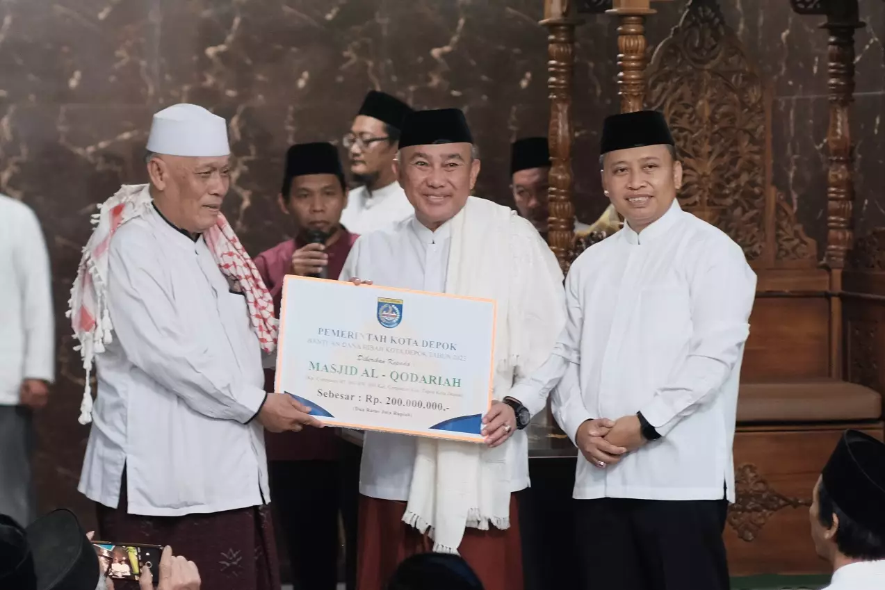 Pemkot Gandeng bjb dan Baznas Depok Beri Bantuan ke Masjid Al Qodariah