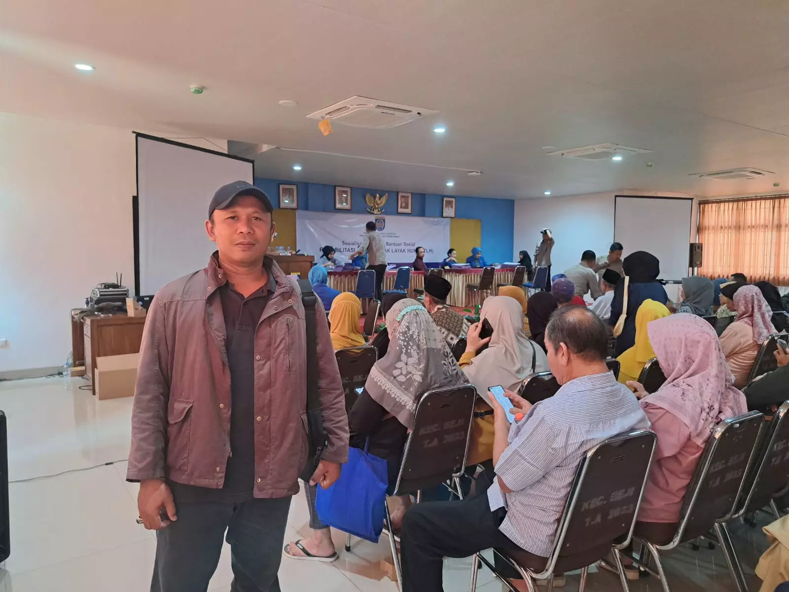 Penyaluran Dana Bansos RTLH KDS di Kecamatan Beji, Warga: Terima Kasih Pemkot Depok