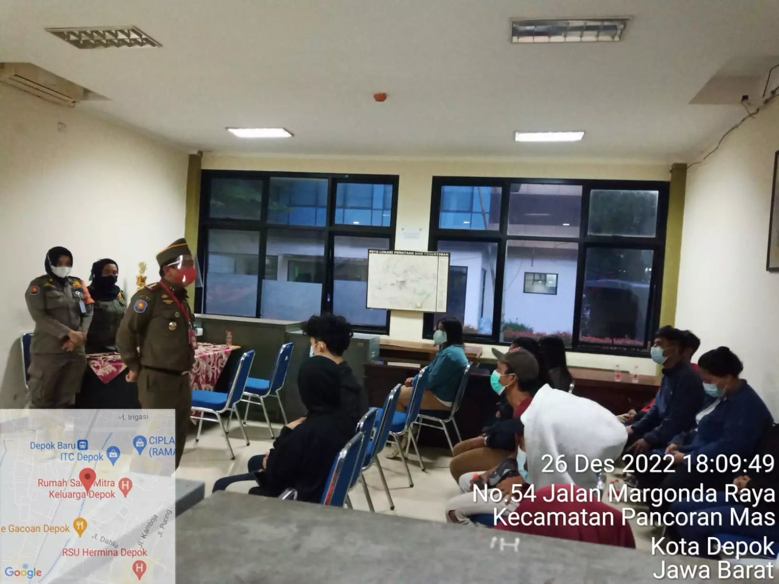 Satpol PP Depok Amankan 15 Orang Terduga Pelaku Prostitusi Online