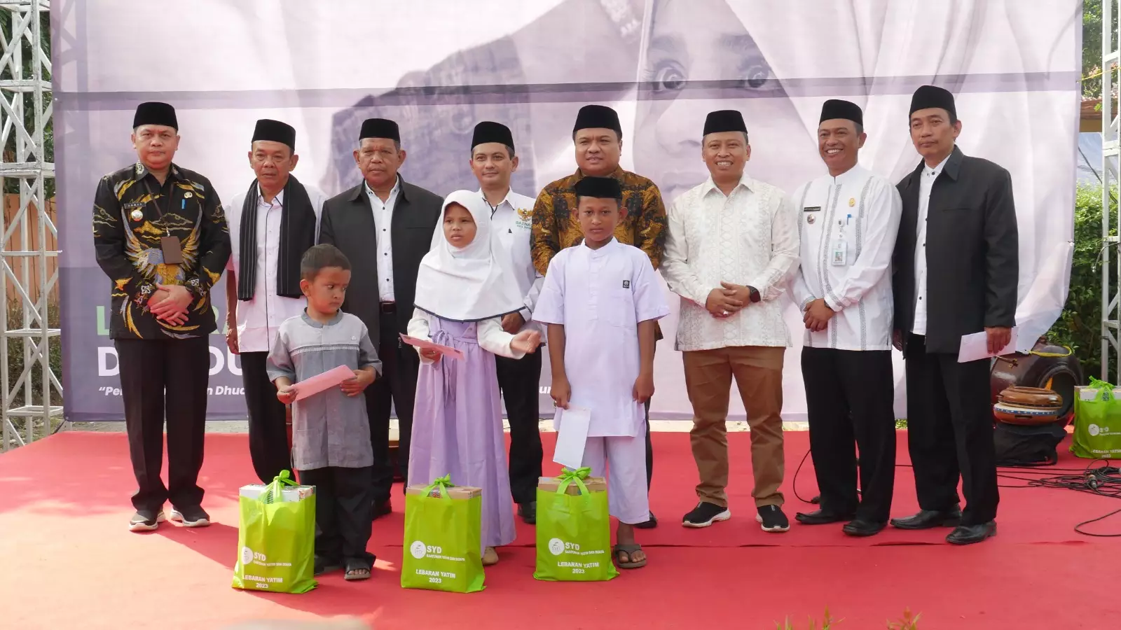 Santuni Anak Yatim hingga Ratusan Juta, Bang SS Puji Kekompakan Warga Pengasinan