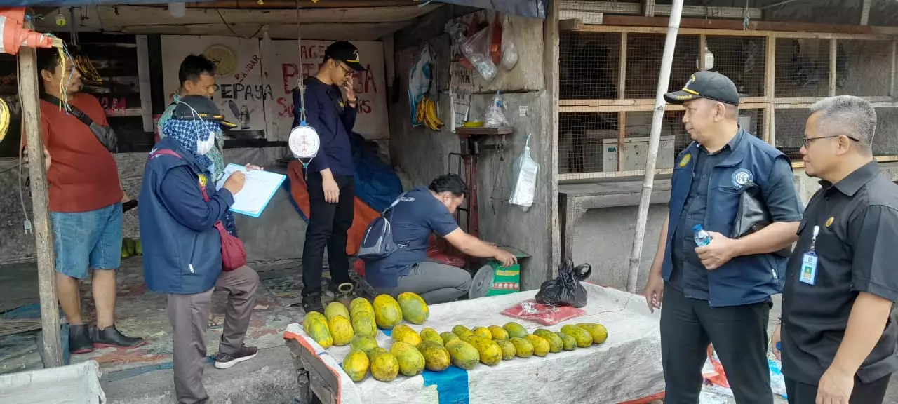 Ratusan Timbangan di Pasar Kemiri Muka Ditera Ulang