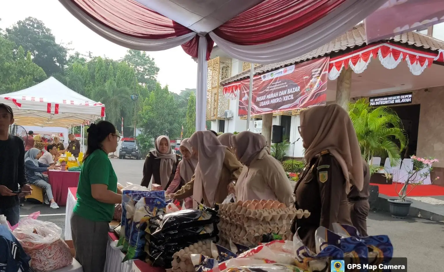 GPM di Kejari Depok Sukses Digelar, Ratusan Warga Antusias Belanja Kebutuhan Pokok