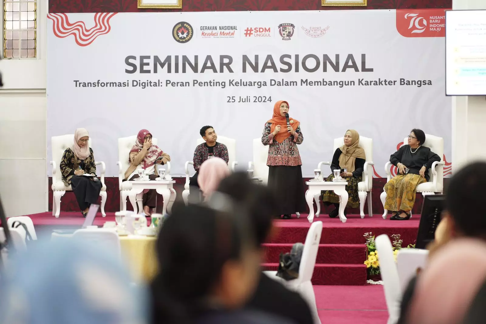 Bunda Elly Jadi Narasumber Seminar Nasional Kemenko PMK