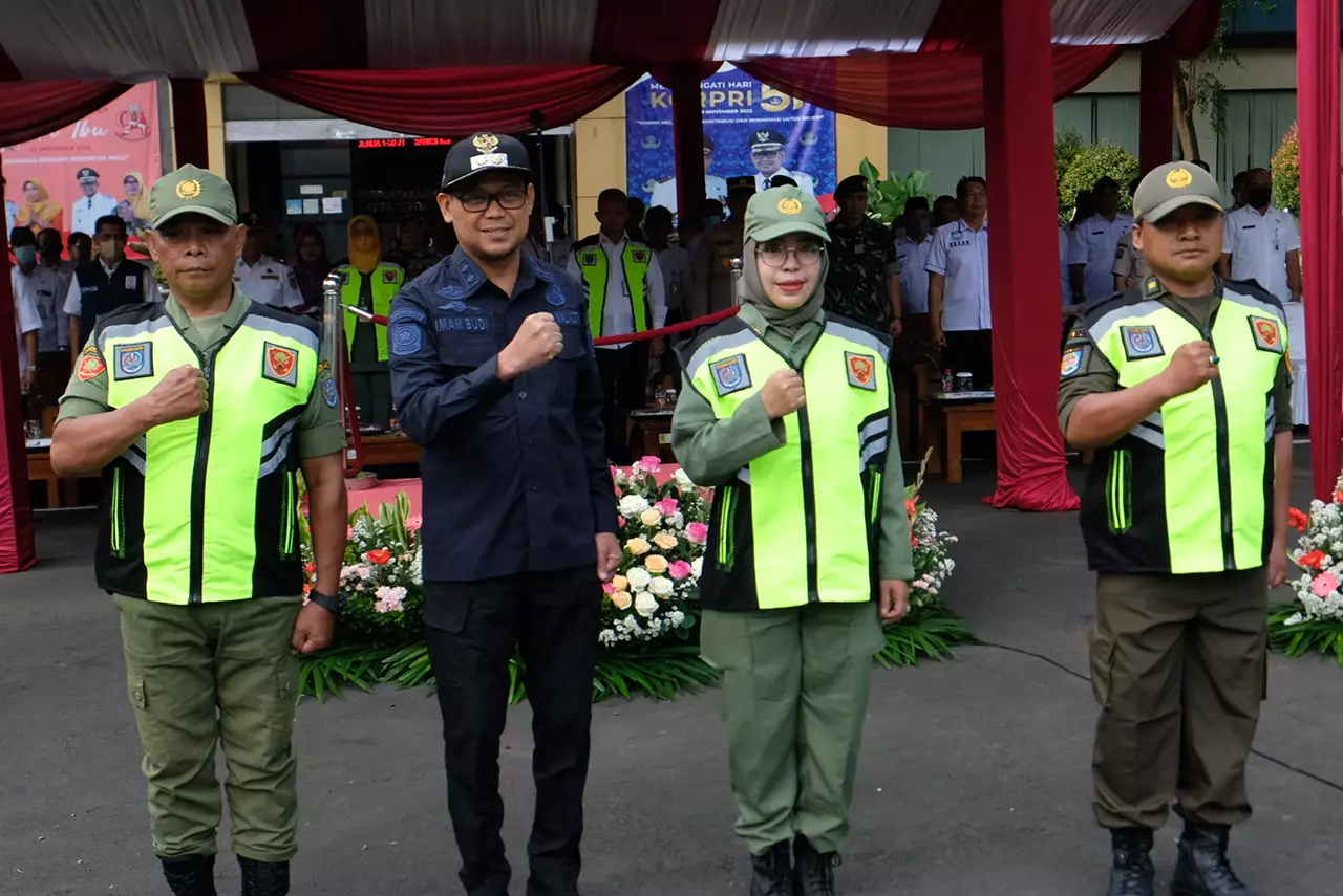 Apel Pengukuhan Anggota Satlinmas Kota Depok