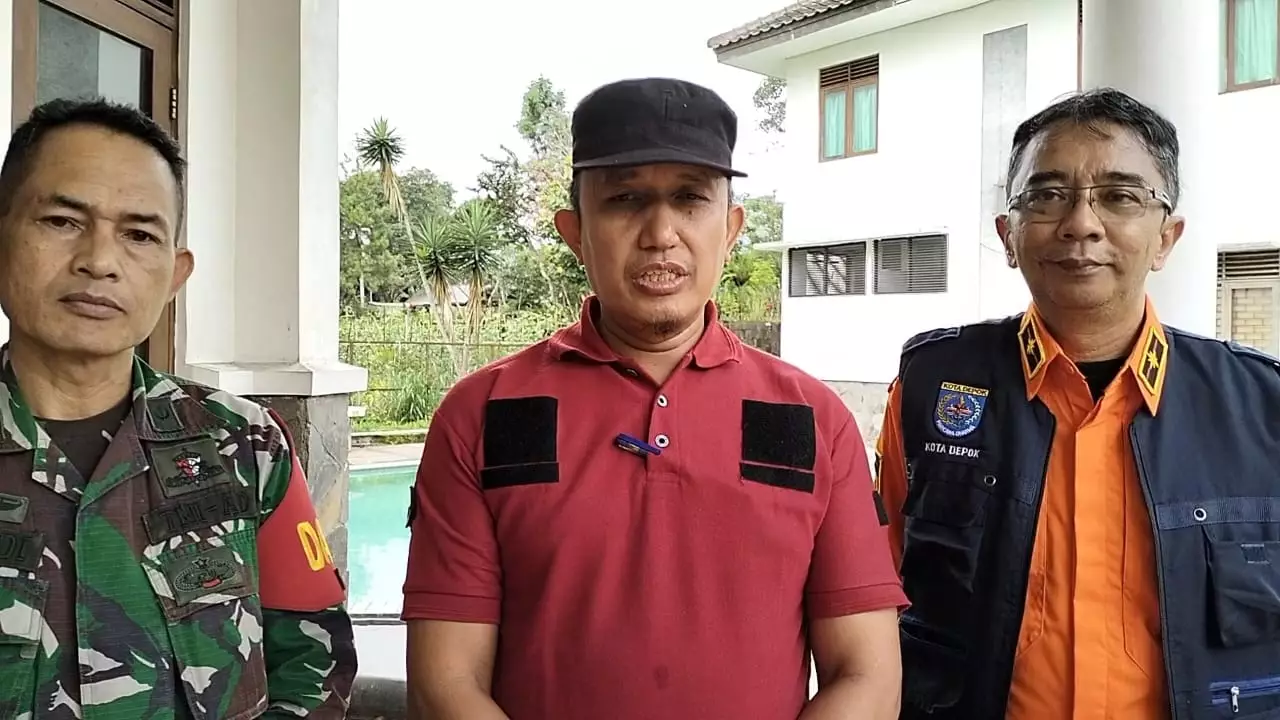 Terima Bantuan dari Pemkot Depot, Camat Pacet: Sangat Kami Apresiasi