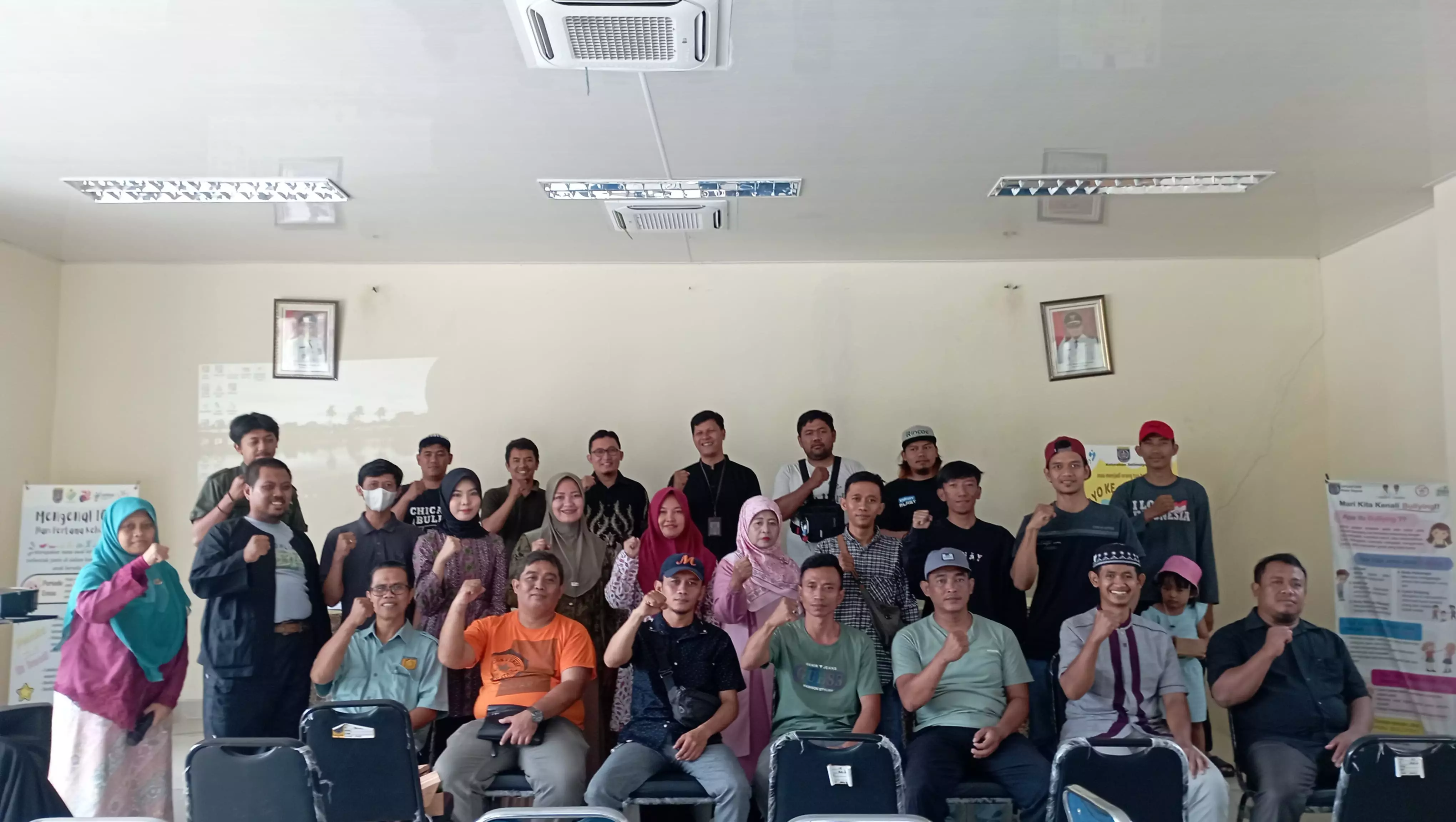 Puluhan Ayah di Jatimulya Belajar Tingkatkan Perannya dalam Pengasuhan Anak
