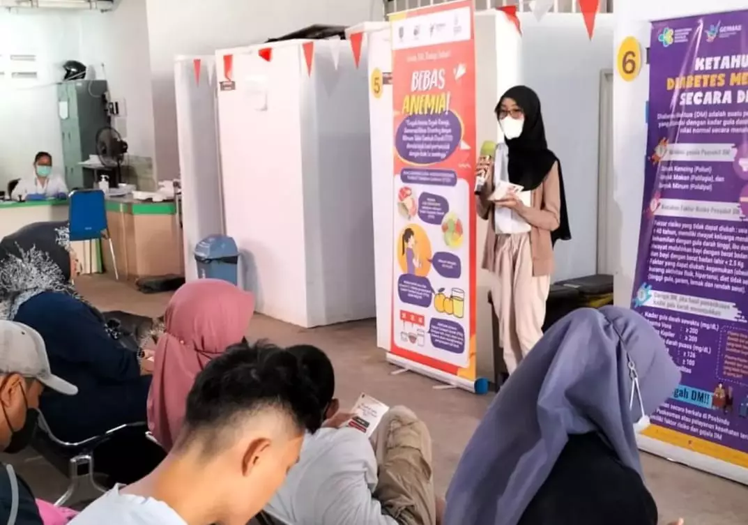 Pengunjung Puskesmas Bojongsari Diberi Penyuluhan Seputar Tuberkulosis