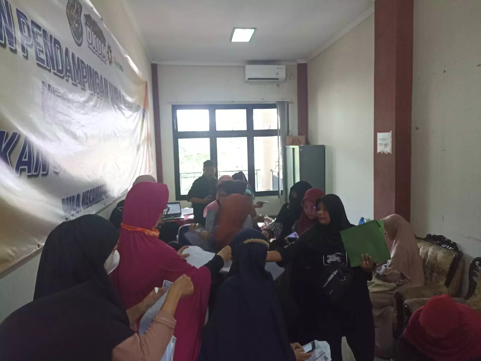 136 Warga Bojongsari Daftar Program WUB