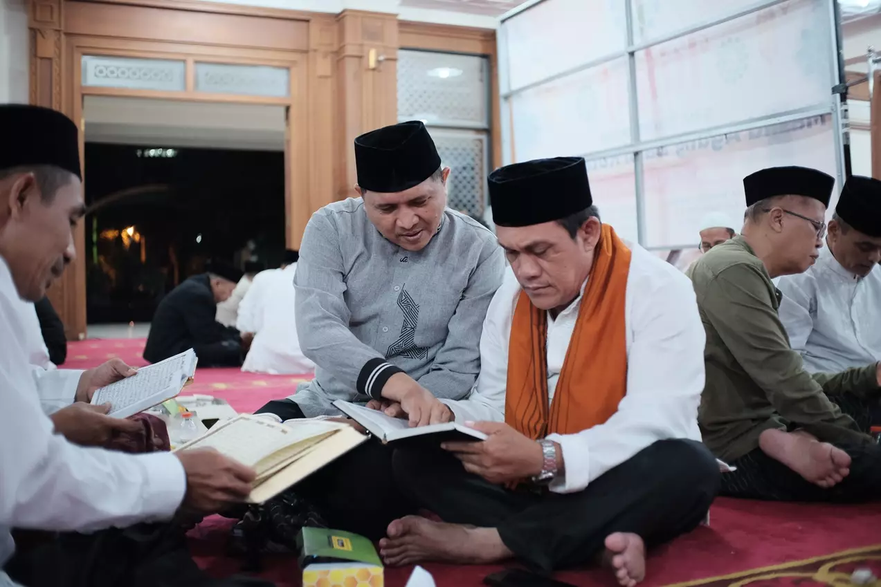 ASN Depok Khataman Alquran di Masjid Balai Kota