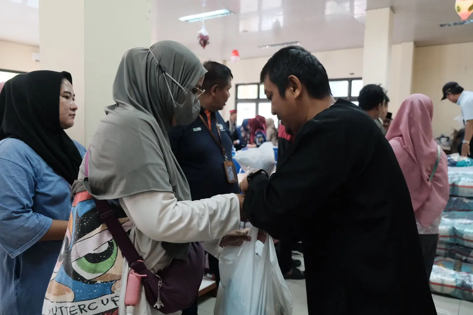 Pemprov Jabar Distribusikan 4.052 Paket Program Opadi di Kota Depok