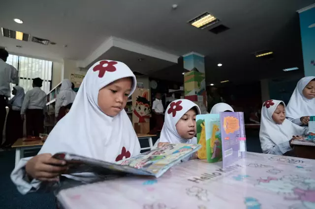 Siswa SDN Pancoran Mas 01 Senang Bisa Berkunjung ke Perpustakaan Umum Depok