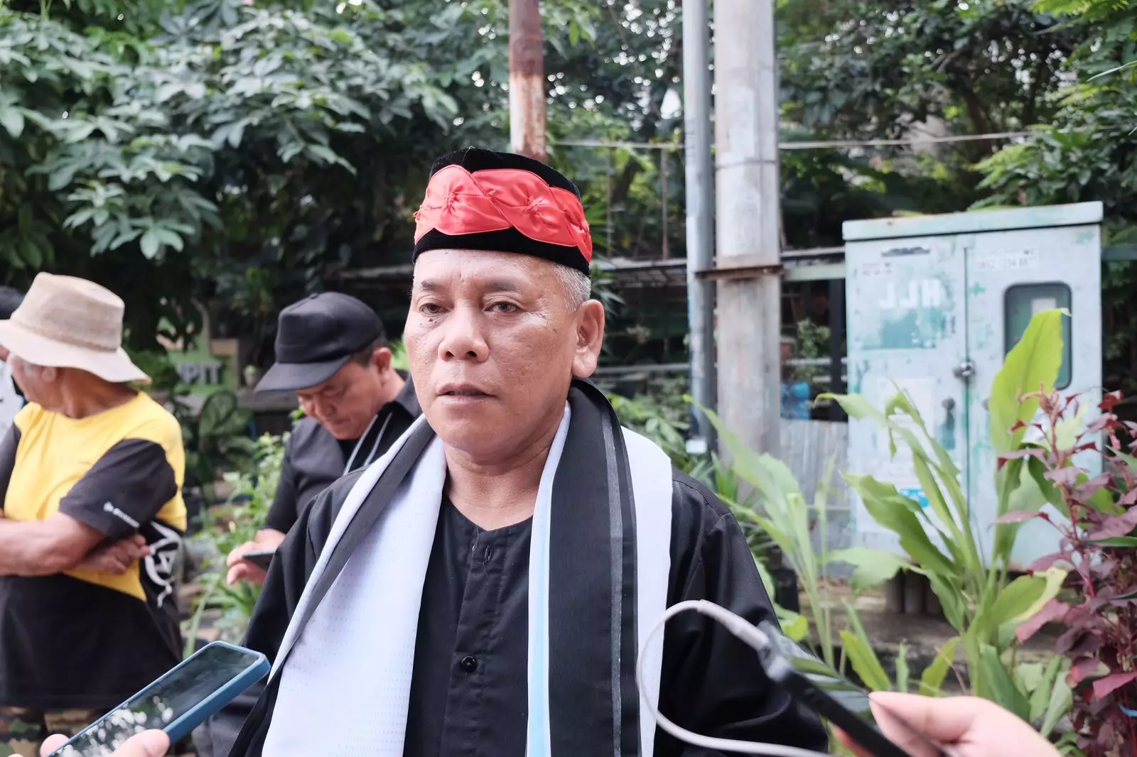 Aparatur Kecamatan Tapos Kurban Empat Sapi dan Tiga Kambing