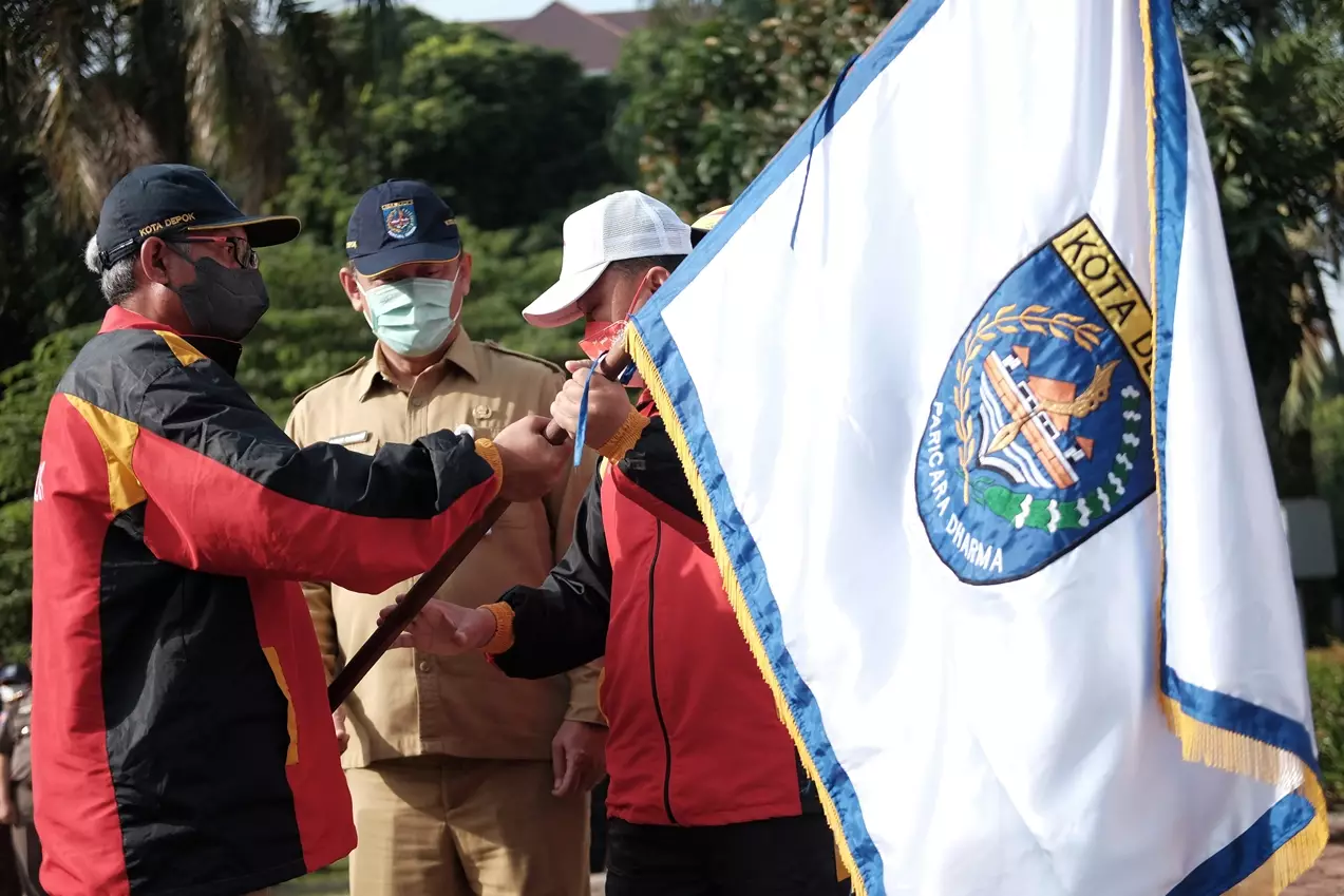 Sekda Depok Lepas Atlet NPCI Kota Depok Pada PEPARDA IV Jawa Barat