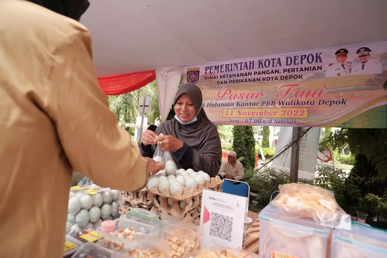 Warga Depok Antusias Ramaikan Pasar Tani dan Gelar Pangan Murah DKP3