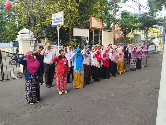 Hari Kebaya Nasional, Perempuan Aparatur Kecamatan Sukmajaya Kompak Kenakan Kebaya