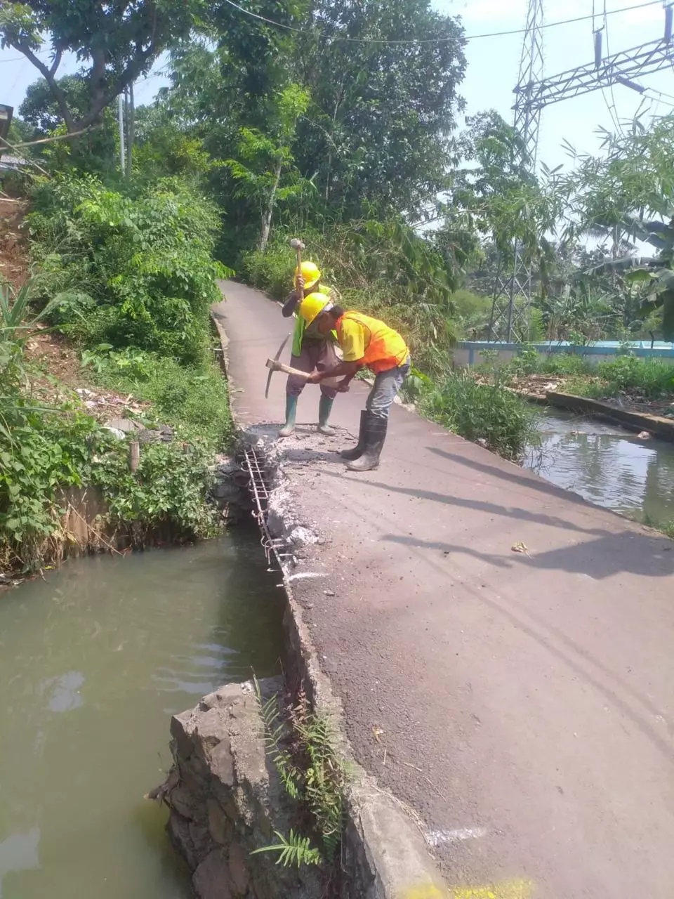 Perbaikan Jembatan Panmas RW 19 Ditarget Akhir November