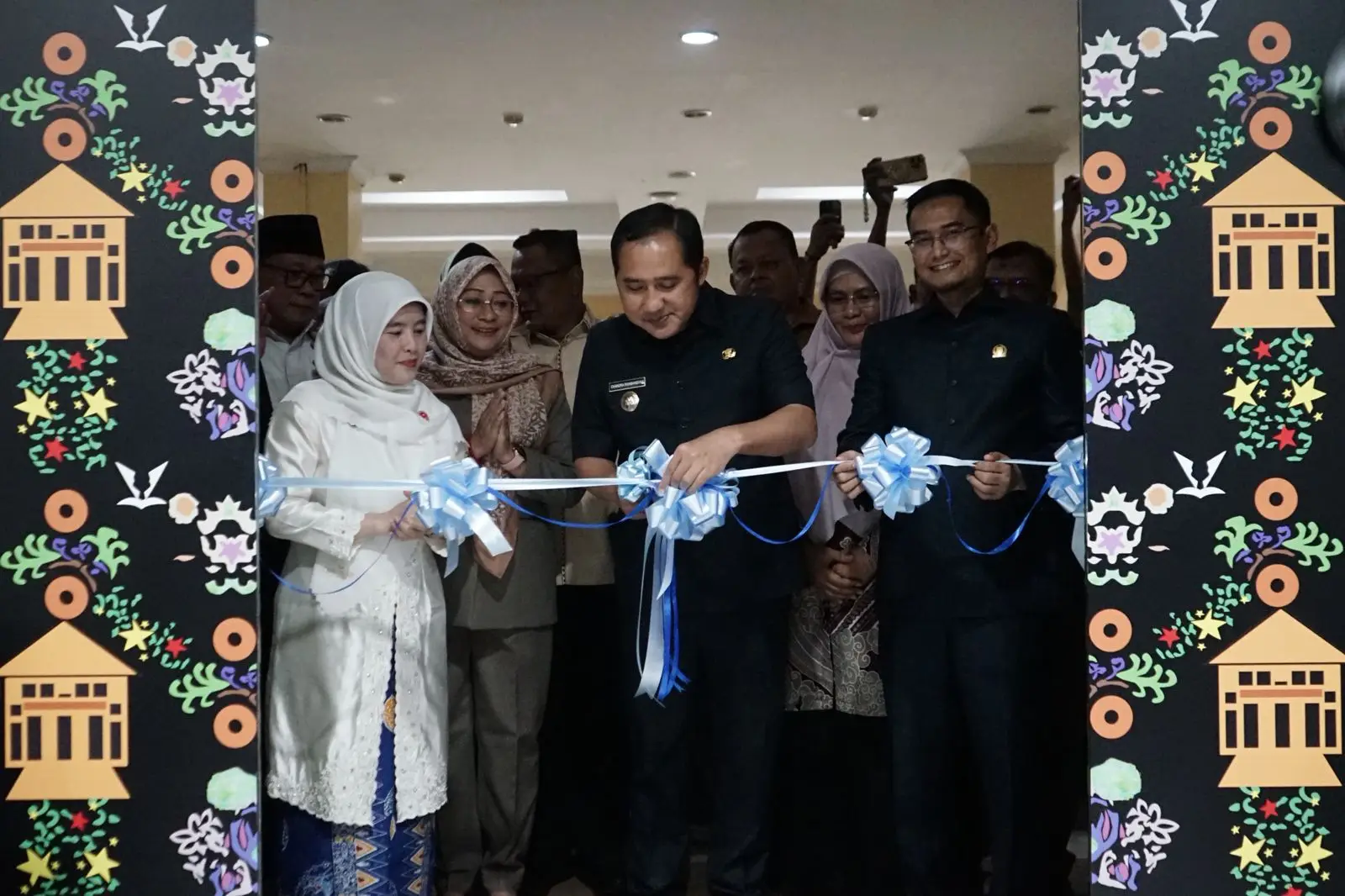 Jadi Gerai Ketiga, Pemkot Resmikan Toko Oleh-oleh DDM di DPRD Depok
