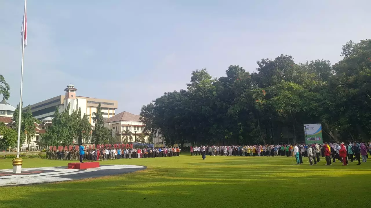 Ratusan ASN Depok Panjatkan Doa untuk Korban Tertimpa Tembok Roboh MTsN 19 Jakarta