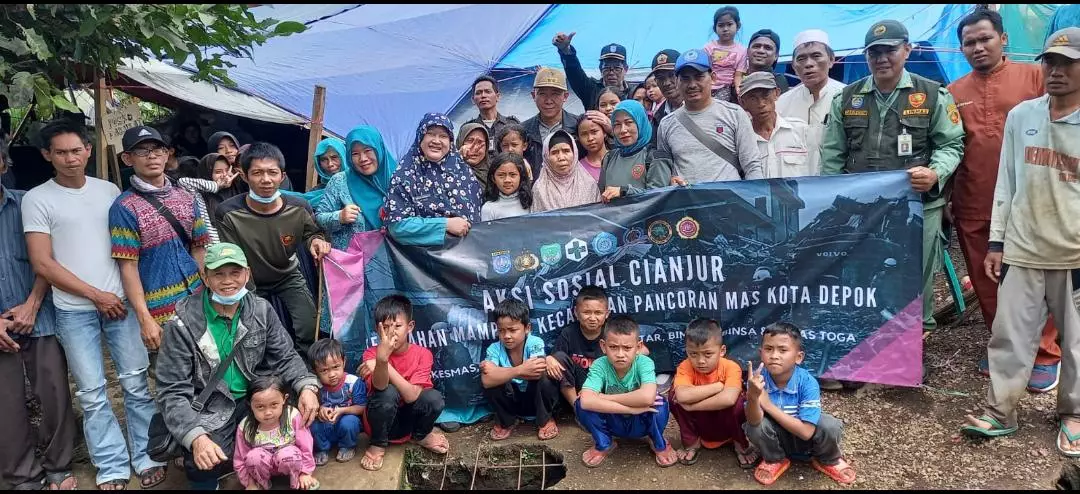 Aksi Kemanusiaan, Kelurahan Mampang Antarkan Bantuan untuk Warga Cianjur