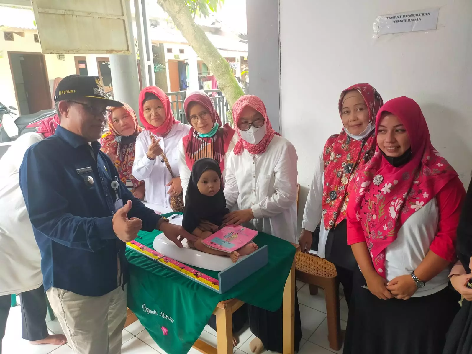 Bulan Vitamin A, Lurah Meruyung Ajak Orang Tua Bawa Balita ke Posyandu