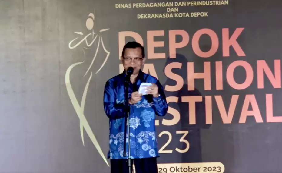 Memantik Kreativitas Desainer Busana Batik Lokal melalui Ajang Depok Fashion Festival