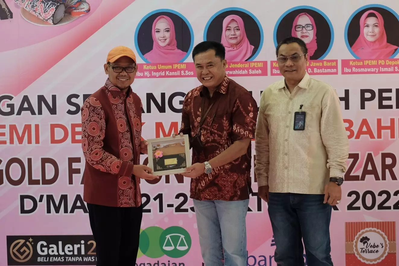 Wakil Wali Kota Hadiri Batik & Gold Fashion Week IPEMI Depok Tahun 2022