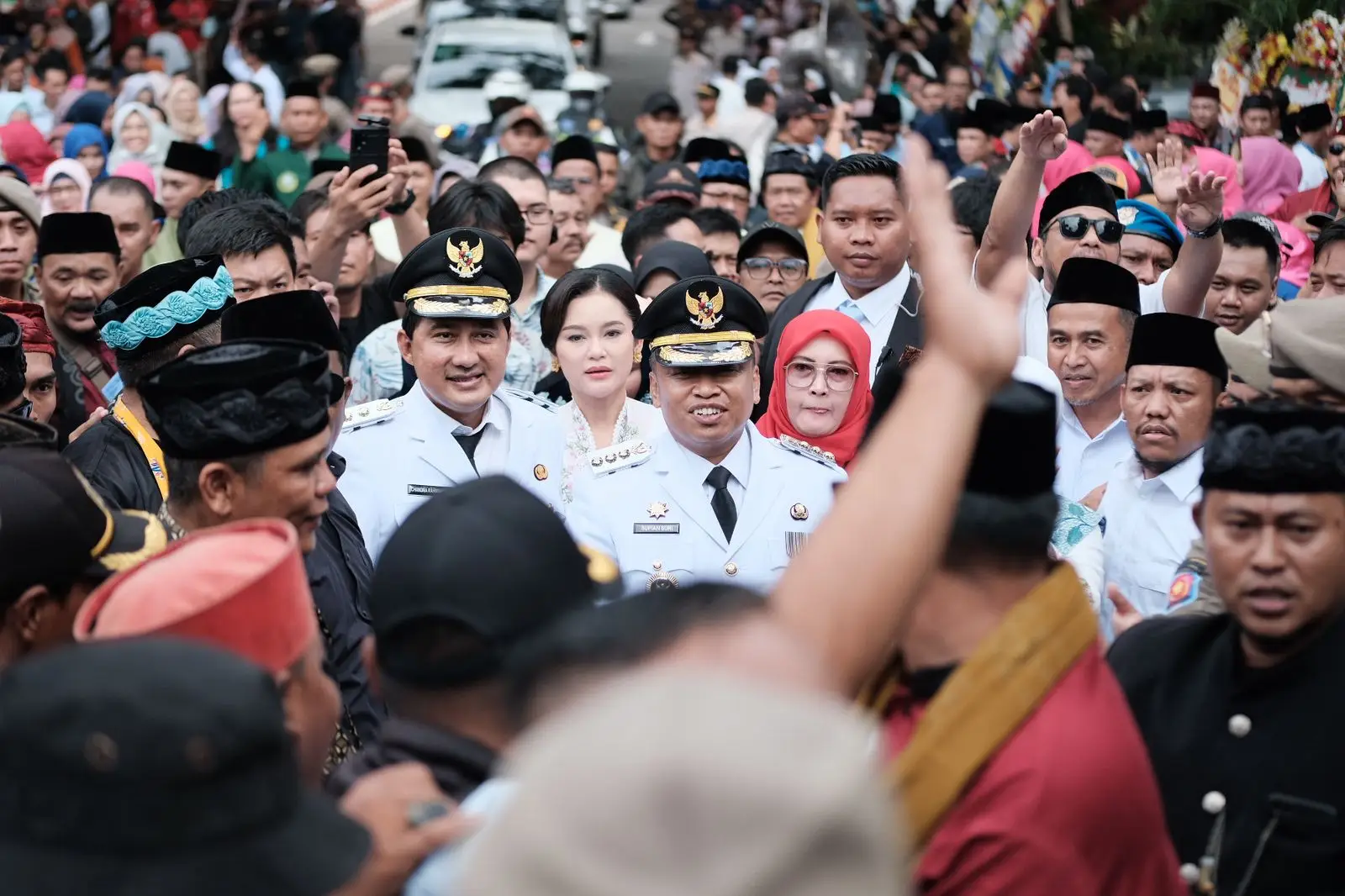 Tiba di Balai Kota Depok, Supian-Chandra Disambut Suka Cita Ribuan Masyarakat