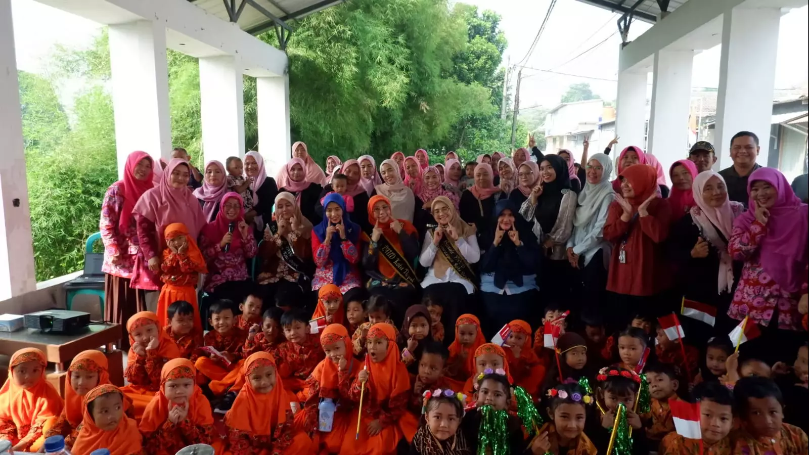 Gebyar Mendongeng dan Parenting, Bunda Elly: Menciptakan Generasi yang Unggul, Kreatif dan Solid
