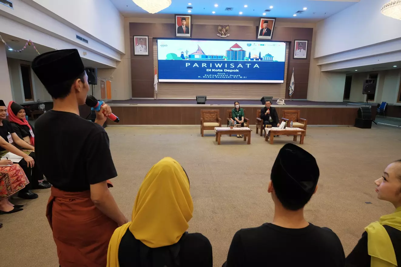 Finalis Abang Mpok Depok Tahun 2022 Berdiskusi Pariwisata Bersama Kadisporyata