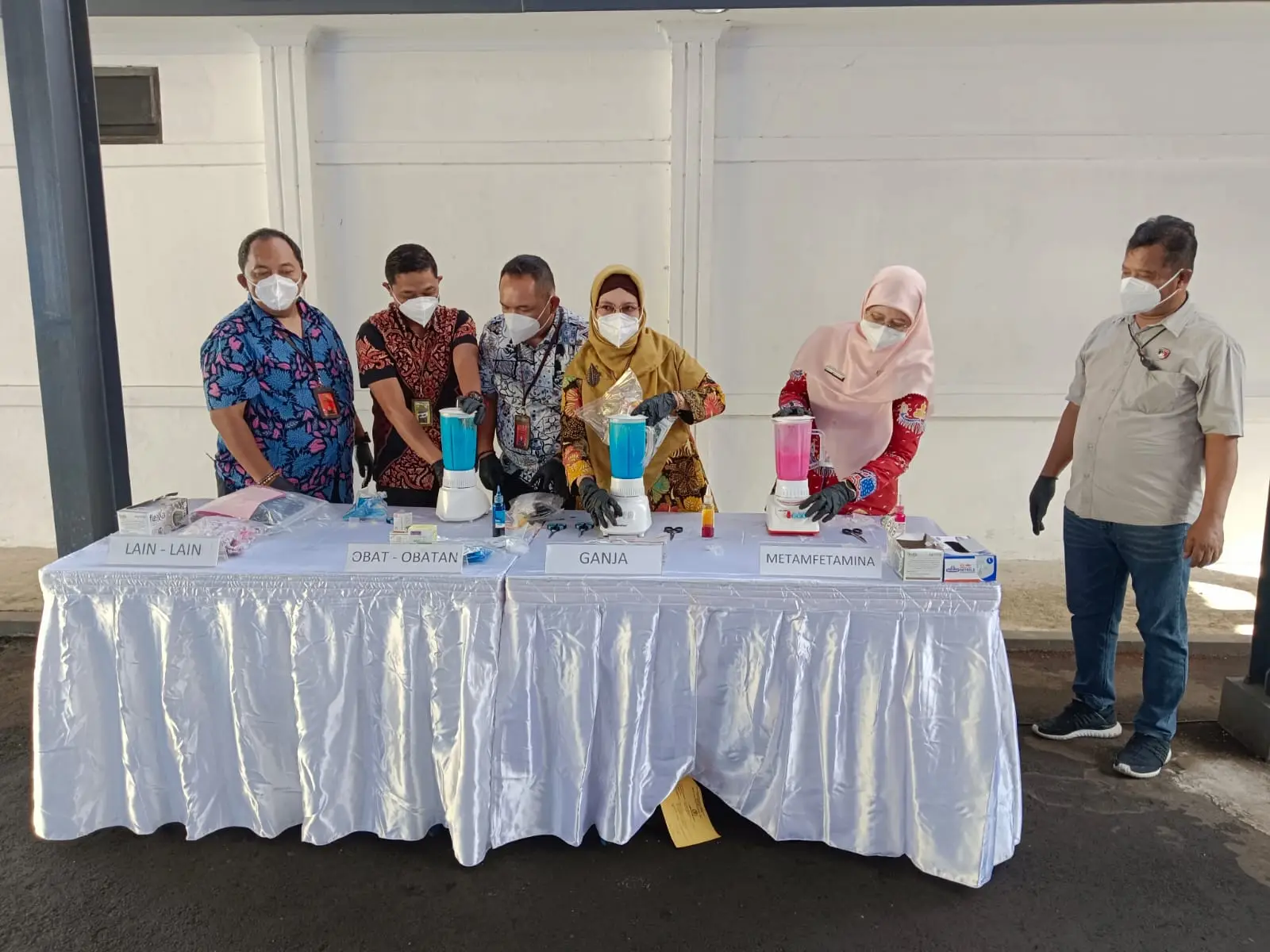 Kejari Depok Musnahkan Barang Bukti Puluhan Perkara Tindak Pidana
