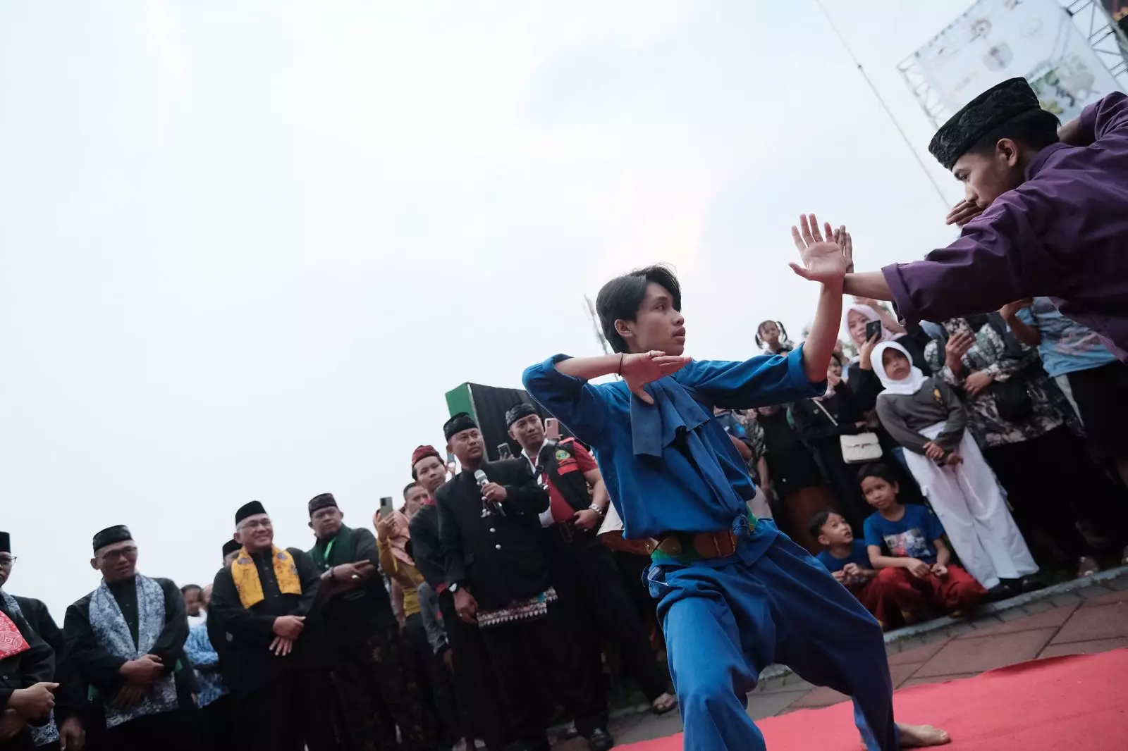 Kiai Idris Ajak Wali Kota Komwil III APEKSI Hadiri Pekan Kebudayaan Daerah di Alun-alun Depok