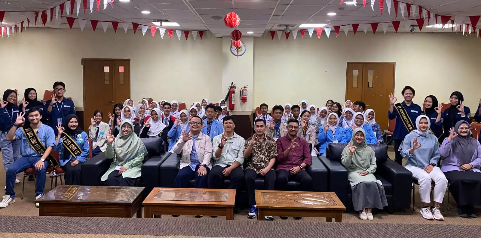 Tingkatkan Resiliensi Diri, Puluhan Remaja Depok Ikuti Program Sekolah Remaja Angkatan II