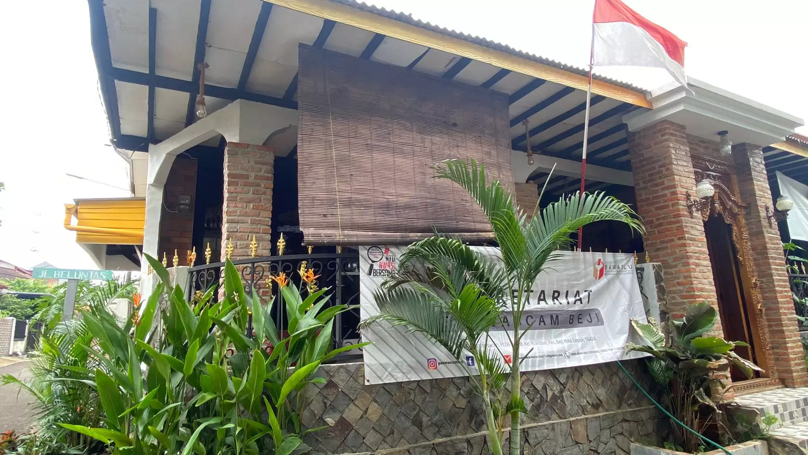 Kantor Sekretariat Panwascam Beji Pindah ke Perumahan Depok Utara