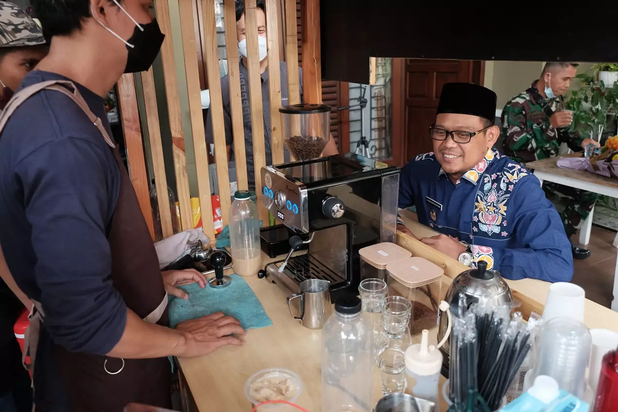 Wakil Wali Kota Depok Kunjungi UMKM Barusa Coffee & Roastery