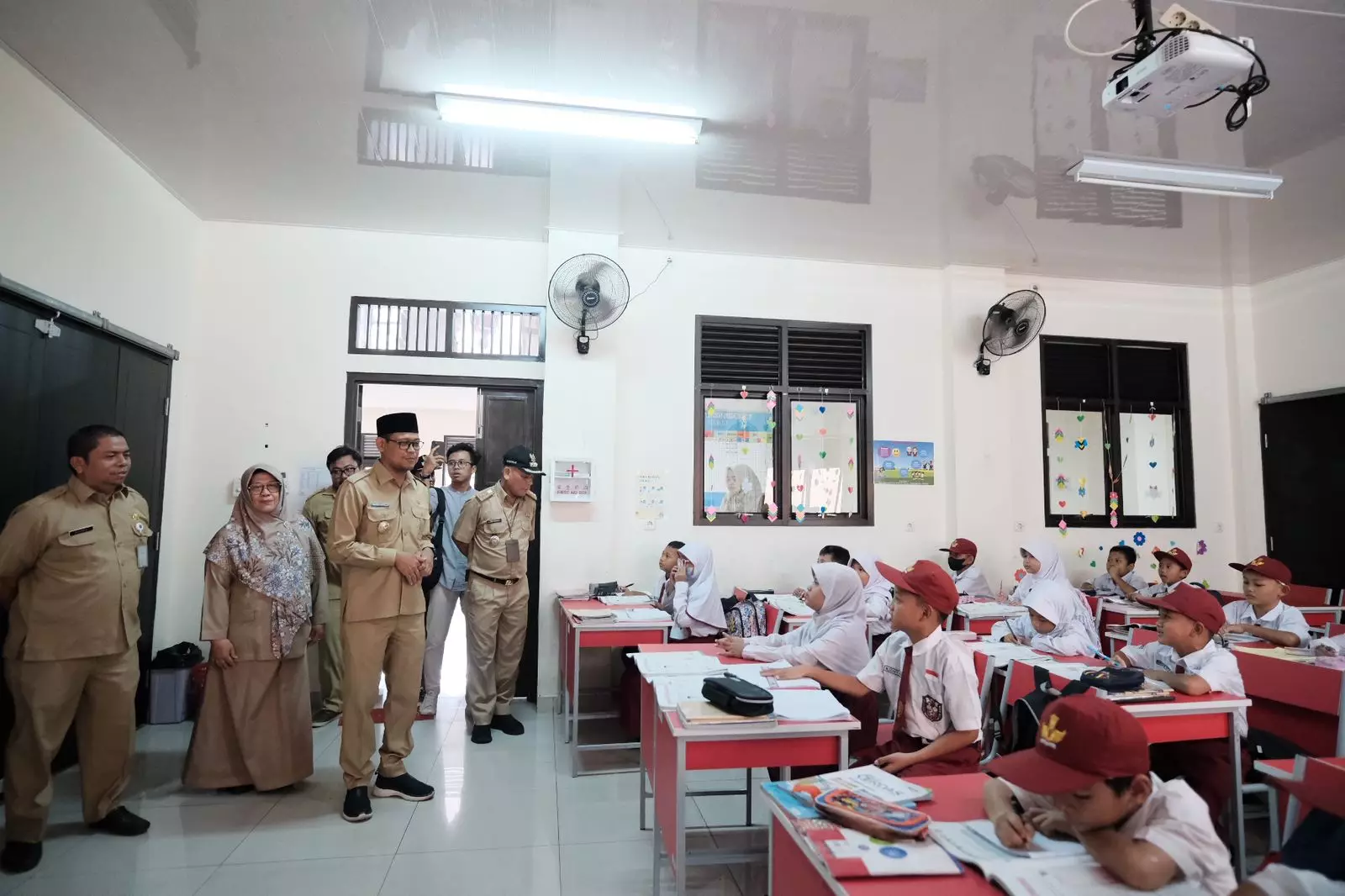 Wakil Wali Kota Berikan Tiga Pesan ke Siswa SDN Sukatani 7