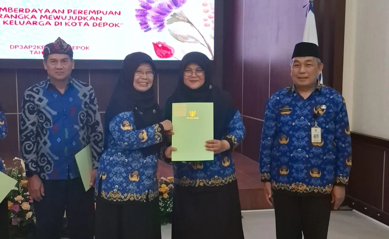Berkontribusi untuk PUG, Zakiah Terima Penghargaan Gender Champion 2024