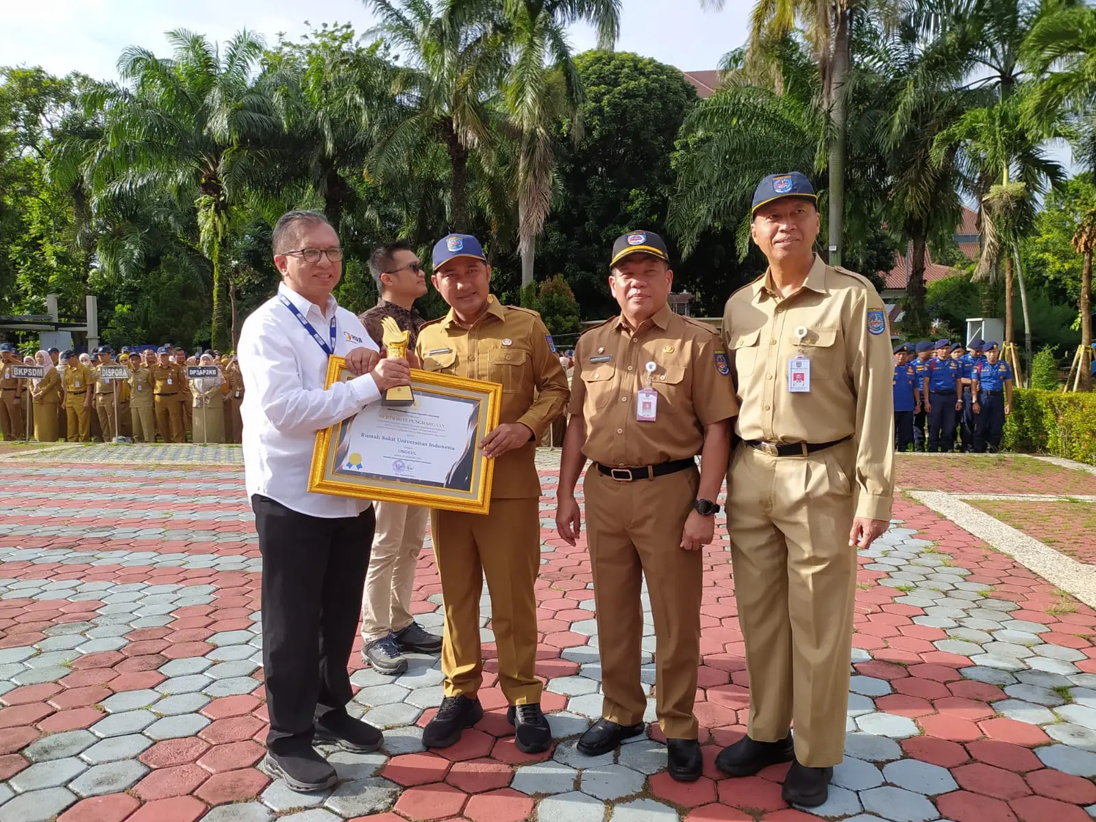 Raih Penghargaan Tingkat Nasional, Wakil Wali Kota Depok Serahkan Penghargaan untuk Dua Perusahaan