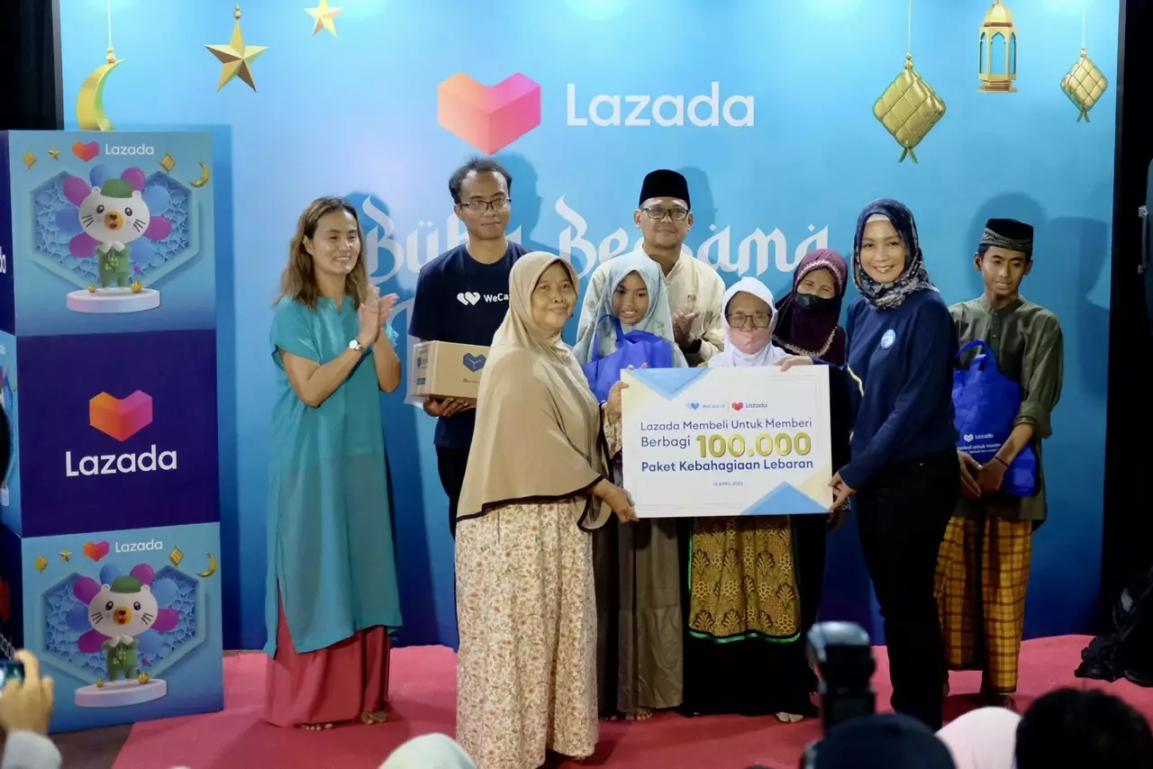 Wakil Wali Kota Hadiri Seremoni Lazada Berbagi Paket Lebaran di Yayasan Fathul Khoir