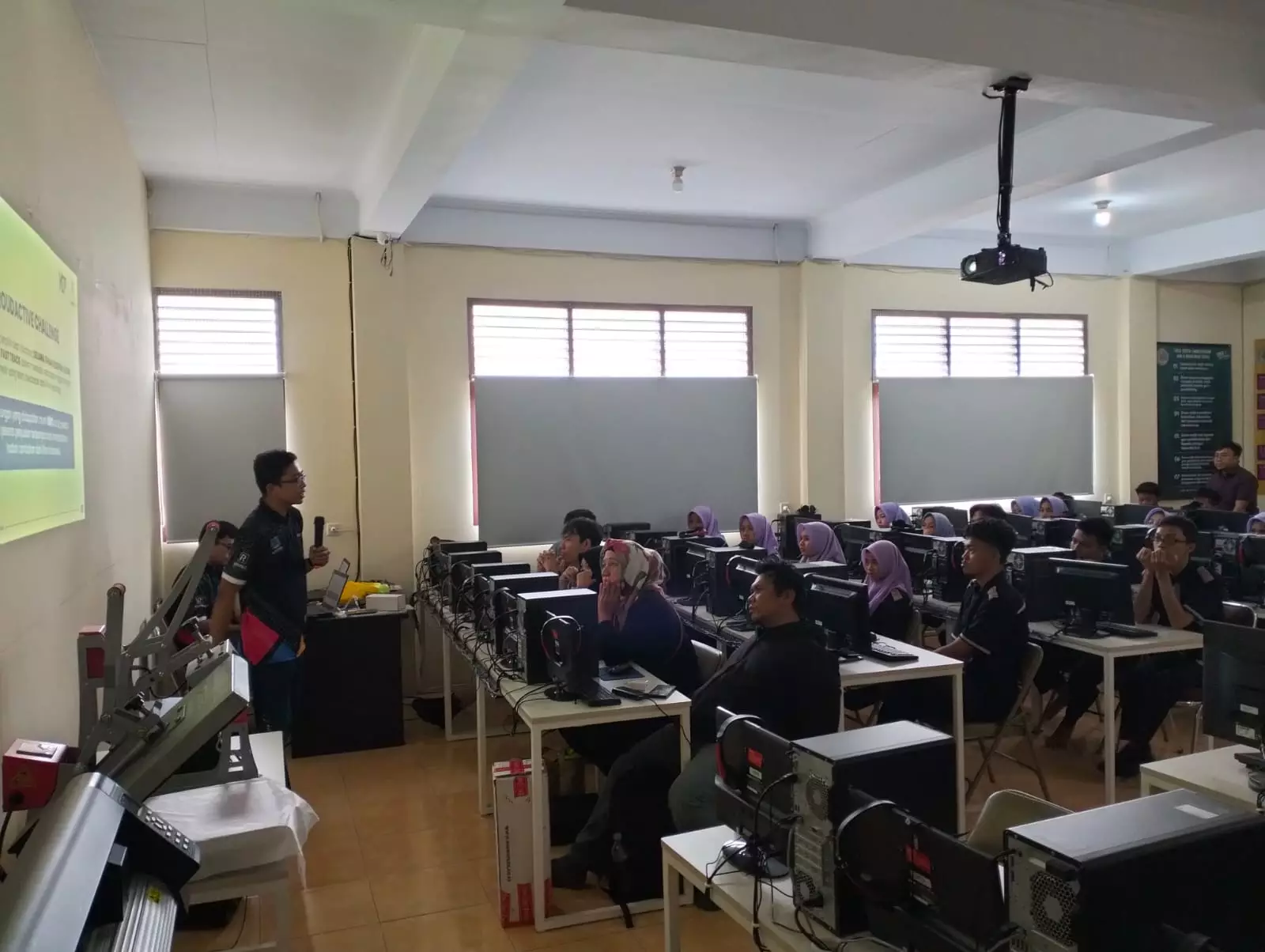 AIKD Gelar Pelatihan Sablon Digital bagi 50 Pelajar SMK Bina Mandiri