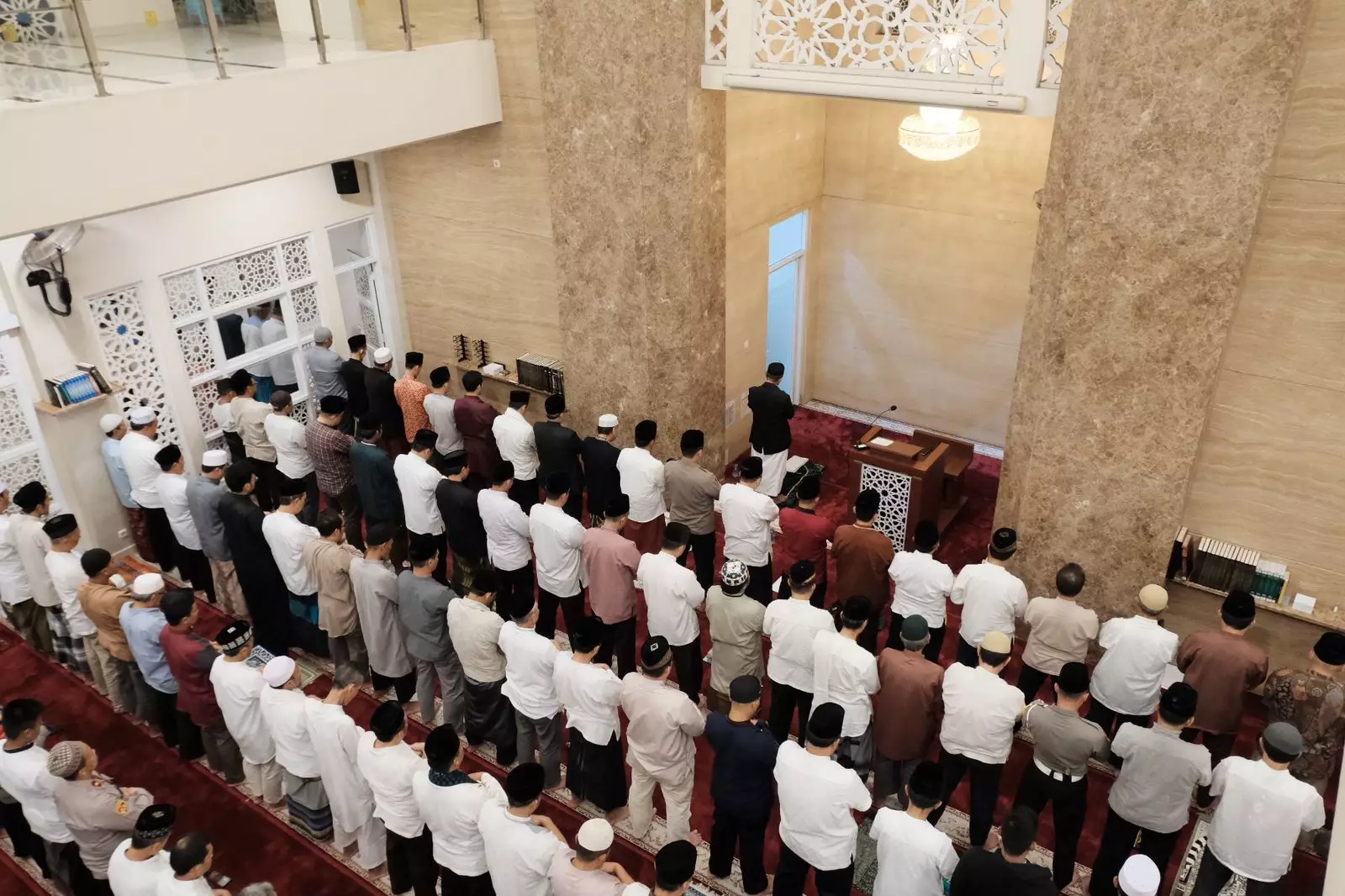 Masjid Baturrahman Kelurahan Jatijajar Jadi Lokasi Tarawih Keliling Pertama Pemkot Depok Bersama Warga