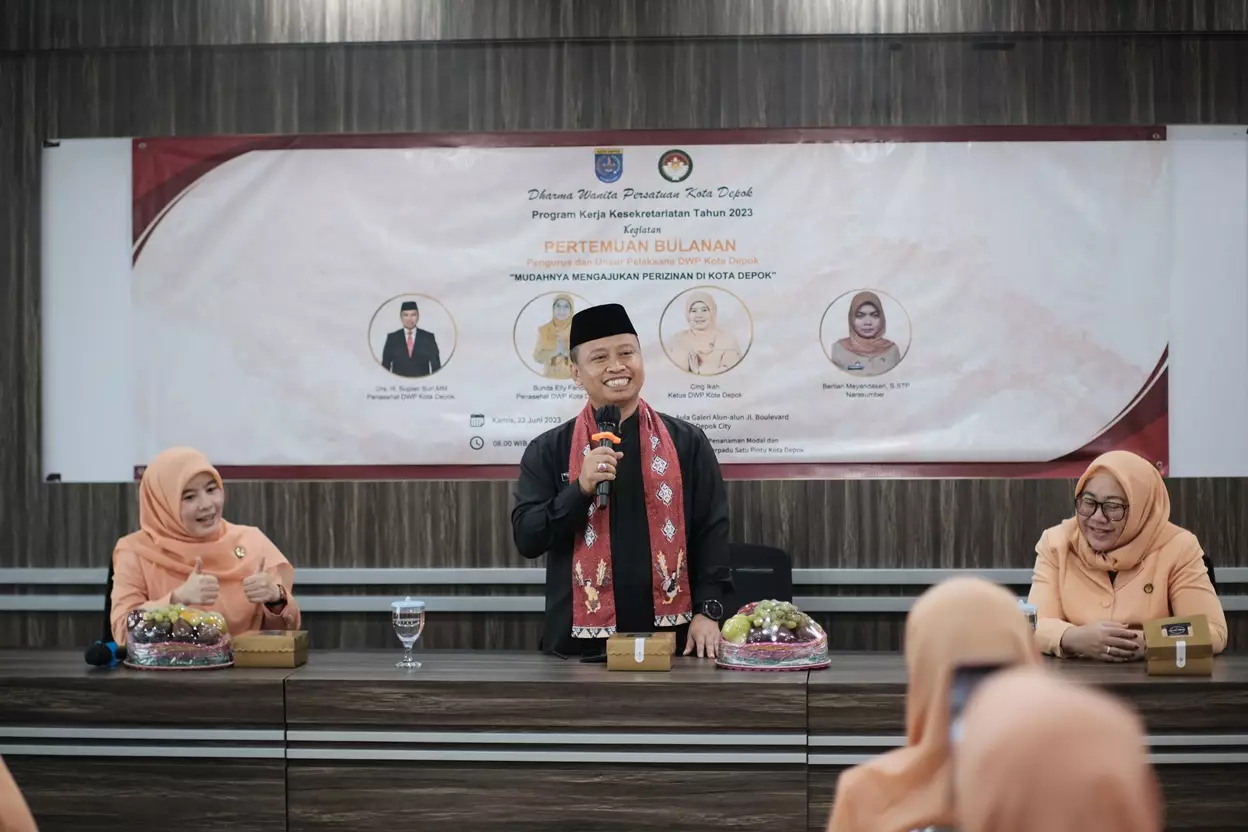 Sekda Hadiri Pertemuan Rutin DWP Kota Depok di Alun-alun